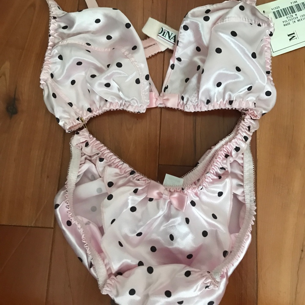 NWT-2 piece bra and panty set